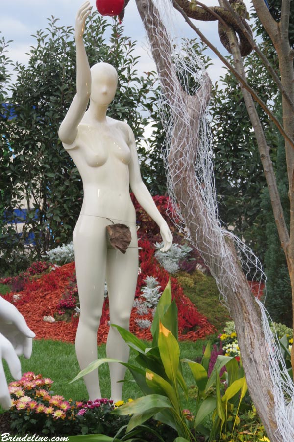 Folie'Flore à Mulhouse - décorations extérieures - femme