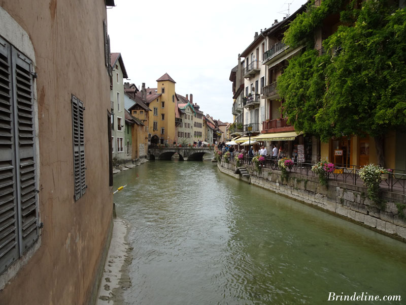Vieille ville d'Annecy et le canal