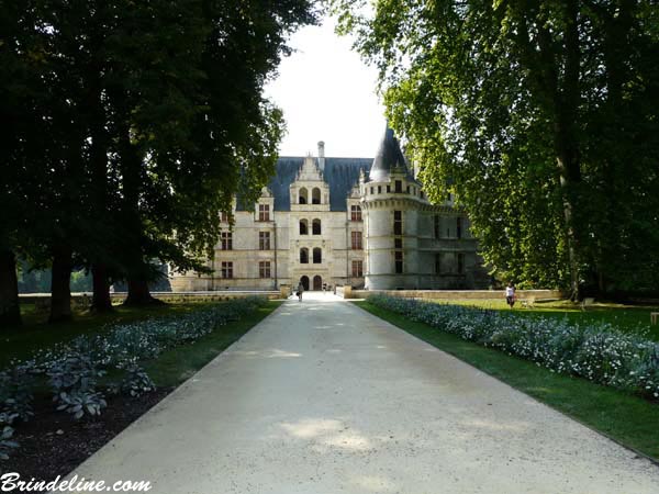 Entrée château de la Loire asay le rideau