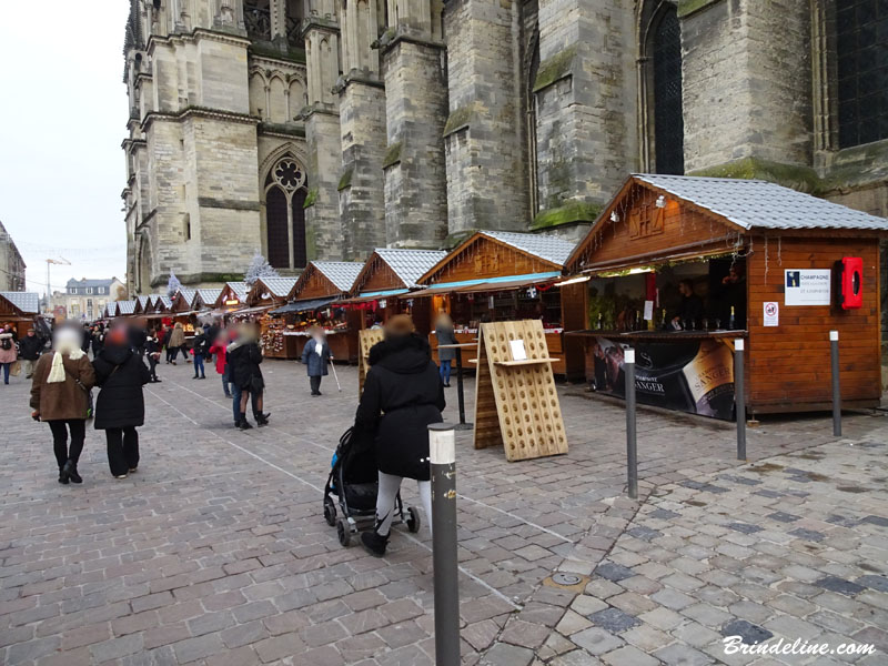 Chalets du Marché de Noël à Reims (51)