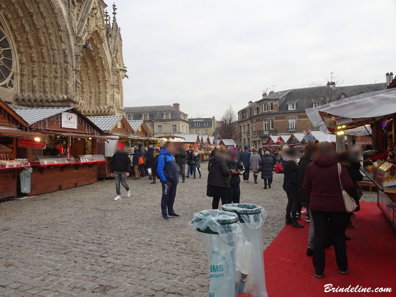 Chalets du Marché de Noël à Reims (51)