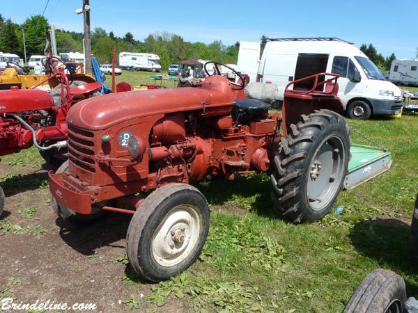 Tracteur Renault à la Fête du Vieux Matériel Agricole - Girmont Val d'Ajol
