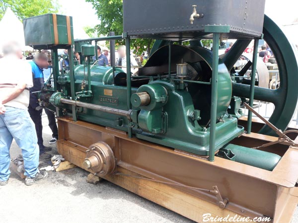 Anciens moteurs à la Fête du Vieux Matériel Agricole - Girmont Val d'Ajol