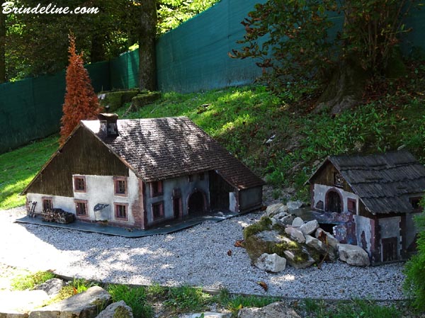 Ferme vosgienne - Parc Miniature de Plombières les Bains (Vosges)