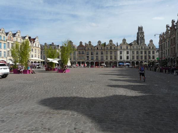 Arras - Pas de Calais - Place des Héros