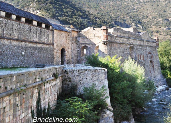 Villefranche de Conflent (Pyrénées Orientales) - le village fortifié de Vauban