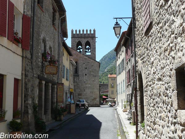Villefranche de Conflent (Pyrénées Orientales) - rue du village fortifié par Vauban