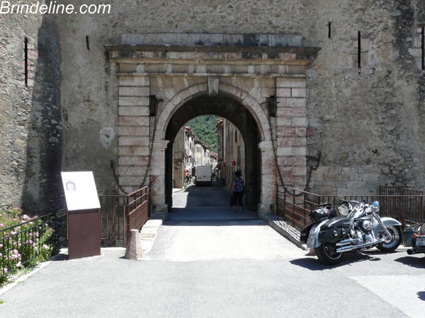 Villefranche de Conflent (Pyrénées Orientales) - porte entrée du village fortifié par Vauban