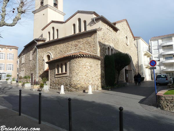 Golfe de St-Tropez - église à Sainte Maxime (Var)