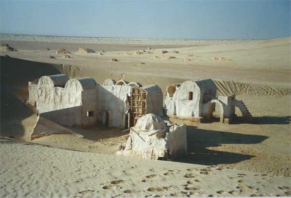Dernières habitations avant le désert tunisien